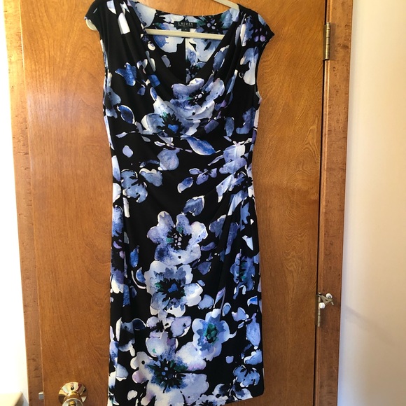 Ralph Lauren Dresses & Skirts - Ralph Lauren Ruched dress